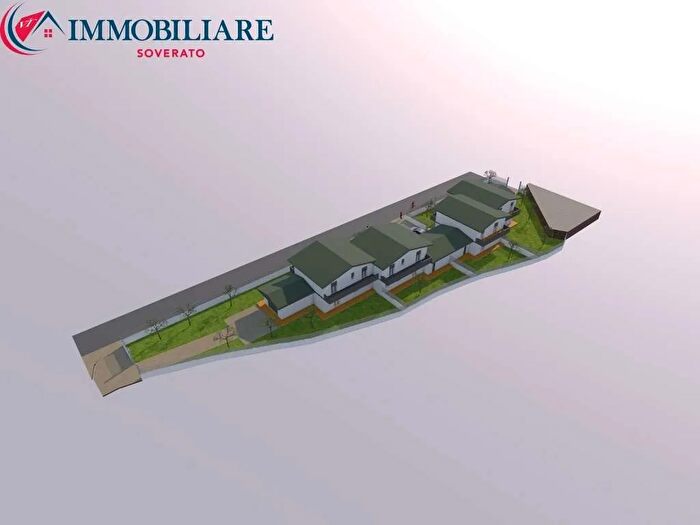 Casa con 5 locali in vendita in Montepaone