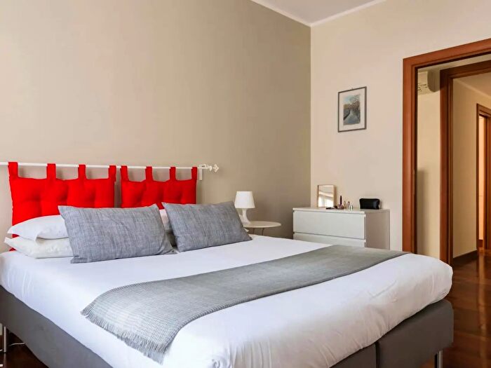 Appartamento monolocale in affitto in Via Francesco Reina, Milano