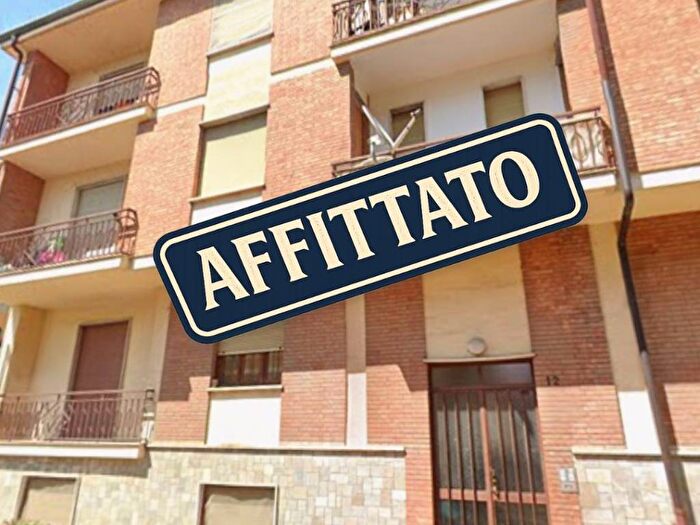 Appartamento trilocale in affitto in Via Volturno, Centro, Bra
