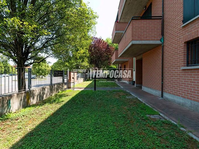 Appartamento quadrilocale in vendita in Via Luigi Settembrini, Reggio nell'Emilia