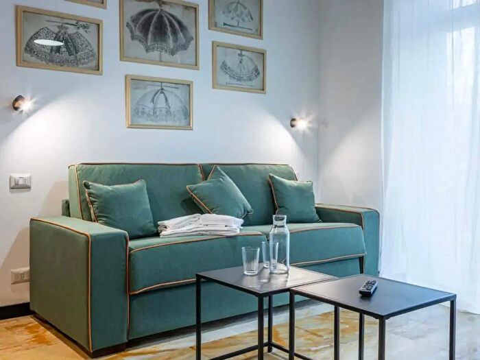 Appartamento in affitto in Via dei Pellegrini, Milano