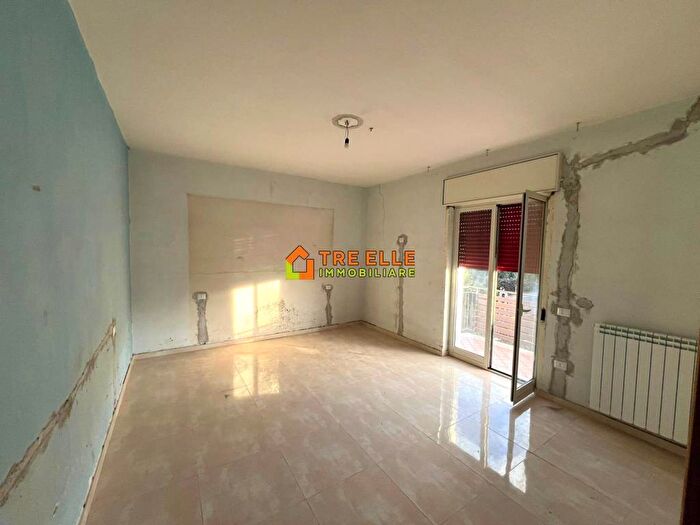 Appartamento trilocale in affitto in Via Vignariello, Somma Vesuviana