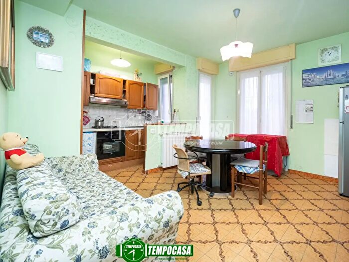 Appartamento trilocale in vendita in Via Massimo dAzeglio, Gessate