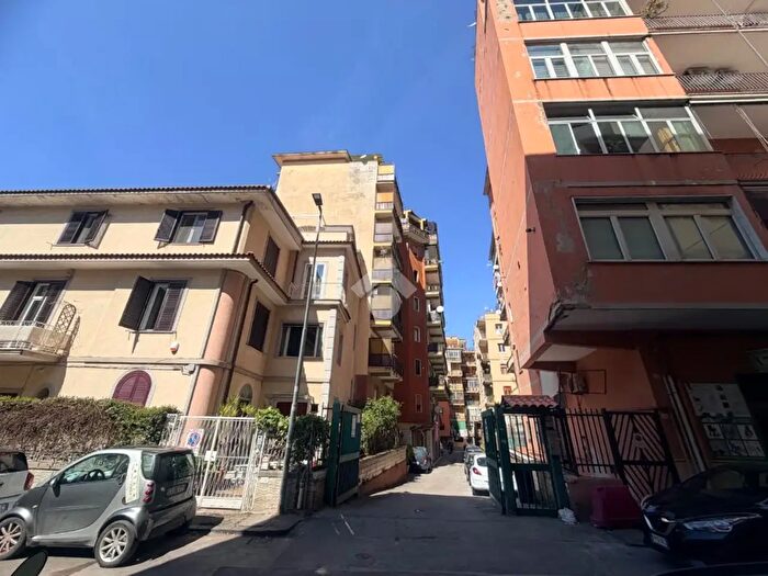 Appartamento quadrilocale in vendita in Via Giacomo Leopardi, Castellammare Di Stabia