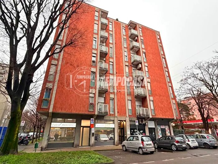 Appartamento bilocale in vendita in Via Milano, Cologno Monzese