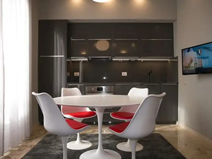 Appartamento trilocale in affitto in Via Uberto Visconti di Modrone, Milano