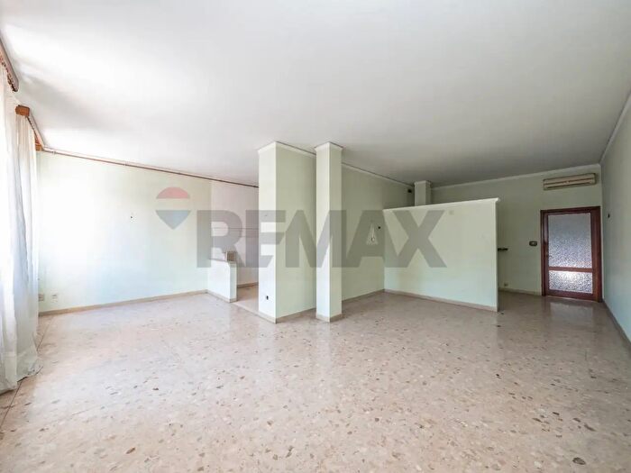 Appartamento con 5 locali in vendita in Via Boscolo Snc, Rovigo