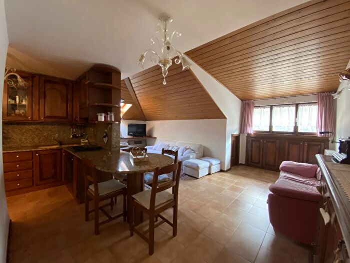 Appartamento quadrilocale in vendita in Via Roma, Auronzo Di Cadore