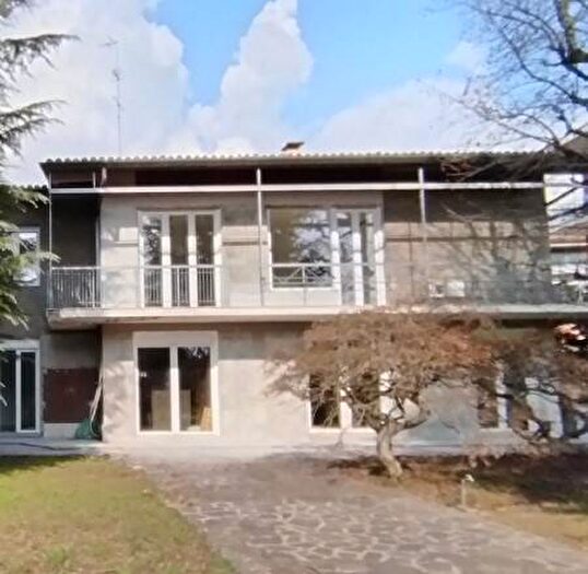 Appartamento trilocale in affitto in nembrini, Centro, Grumello del Monte