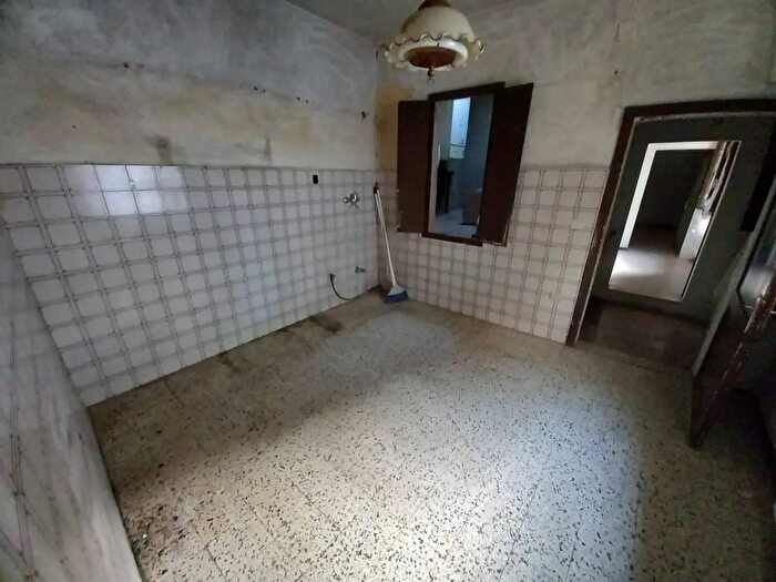 Appartamento quadrilocale in vendita in Via della Fonte, Palaia
