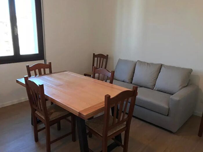 Appartamento trilocale in affitto in Via Araldi, Modena