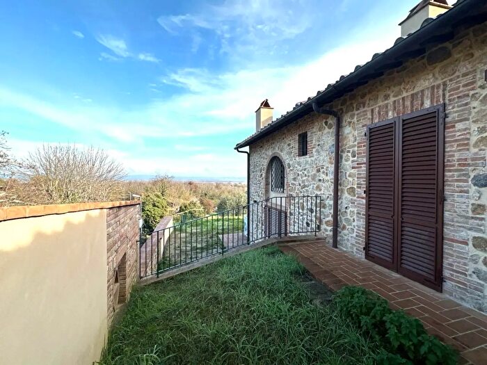 Appartamento quadrilocale in vendita in Sovicille