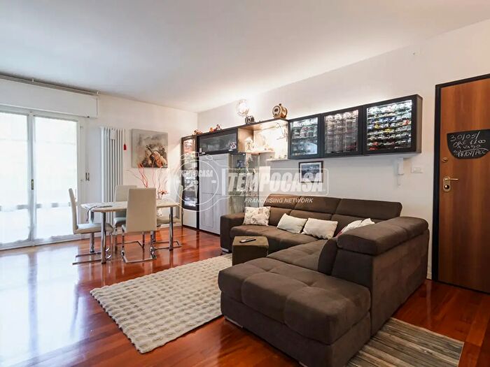 Appartamento trilocale in vendita in Via E De Giovanni, Monterenzio