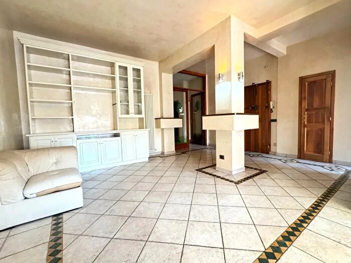 Appartamento quadrilocale in vendita in Via Alessandria, Prato