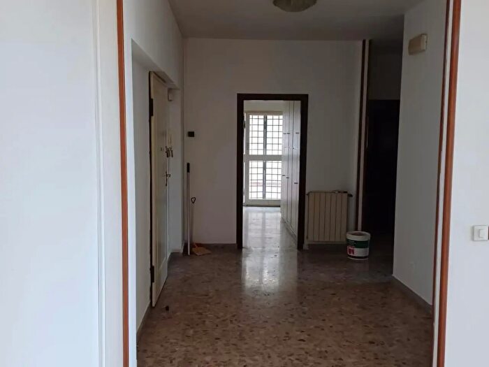 Appartamento quadrilocale in vendita in Carrara