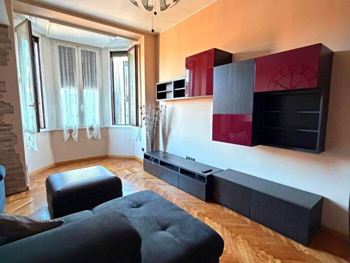 Appartamento trilocale in affitto in Via Francesco Tamagno, Buenos Aires, Milano