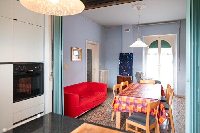 Appartamento con 6 locali in vendita in Ale Lunigian, Villafranca In Lunigiana