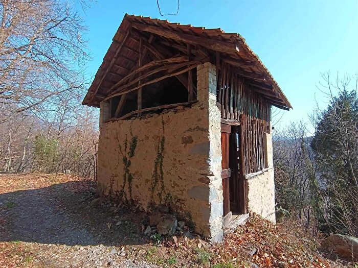 Casa trilocale in vendita in Arola, Arola