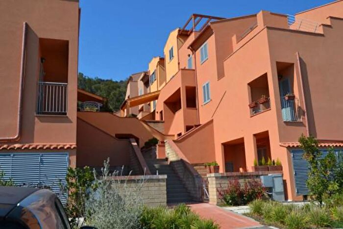 Appartamento quadrilocale in vendita in Castiglione Della Pescaia