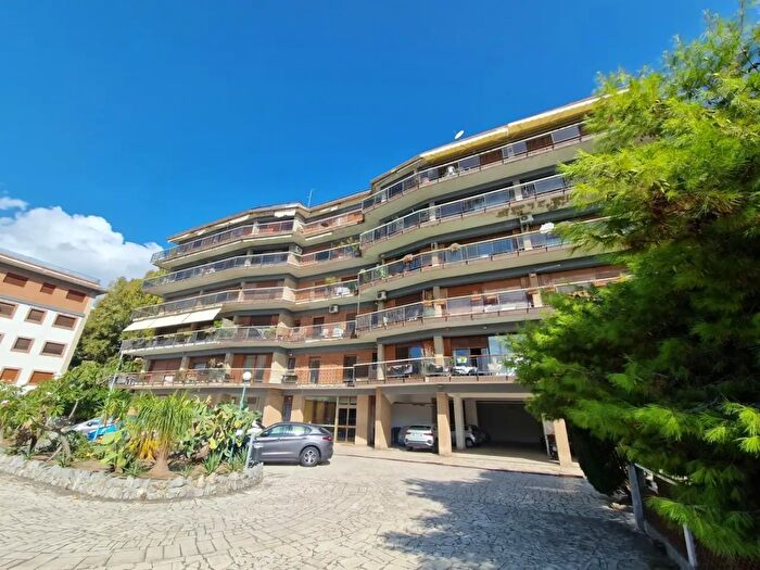 Appartamento in vendita in Via Nuova Panoramica dello Stretto, Messina