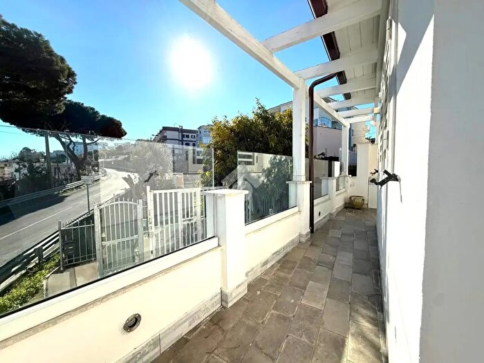 Appartamento quadrilocale in vendita in Via Panoramica, Monte Di Procida
