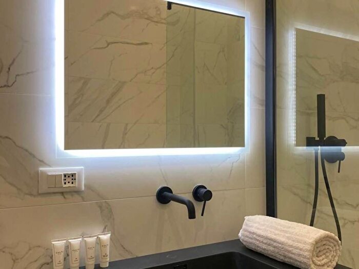 Appartamento bilocale in affitto in Via Francesco Sforza, Guastalla, Milano