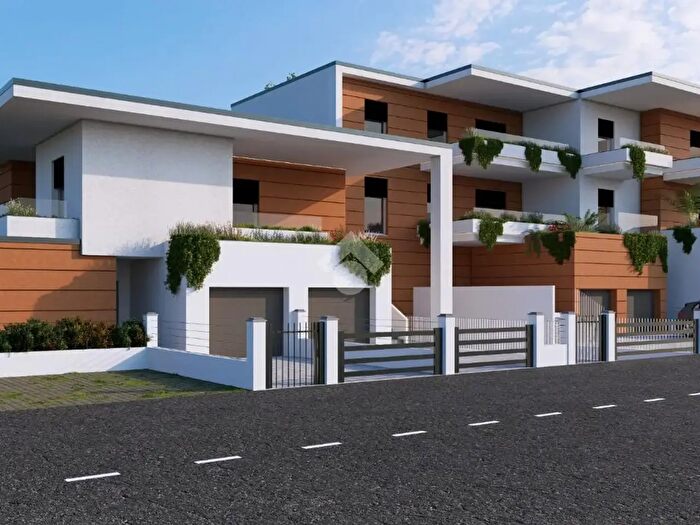 Appartamento quadrilocale in vendita in Via Prampolini Camillo, San Martino In Rio