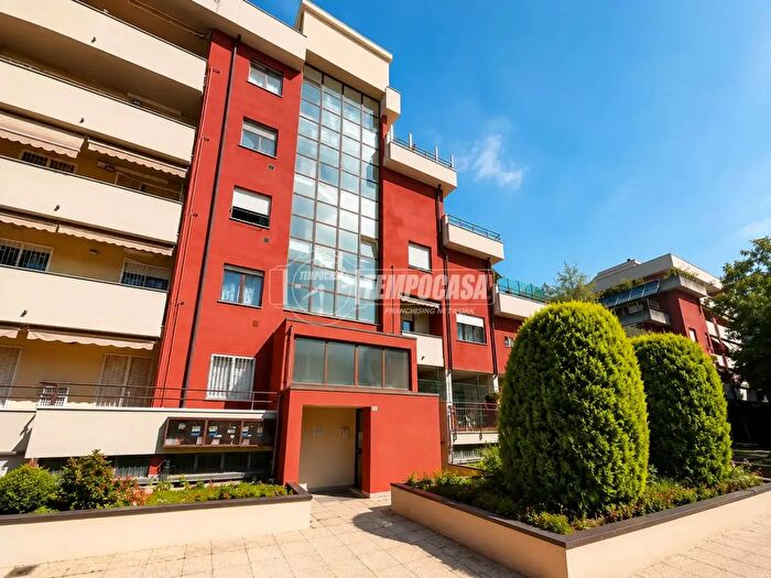 Appartamento quadrilocale in vendita in Via Giulio Pastore, Busto Arsizio
