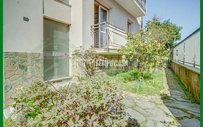 Appartamento trilocale in vendita in Gavirate