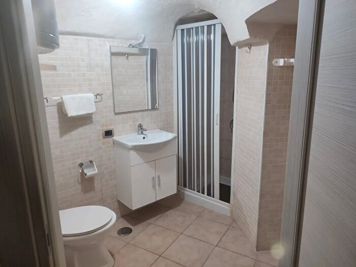 Appartamento bilocale in affitto in Strada della Grazia, Napoli