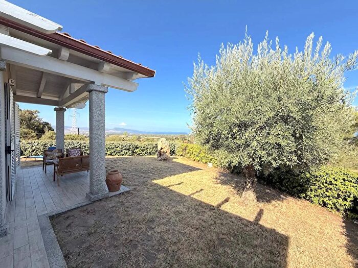 Casa trilocale in vendita in Via Mare Sn, Badesi