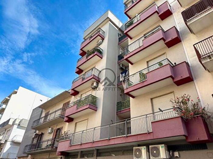 Appartamento con 5 locali in vendita in Via Perugia, Andria