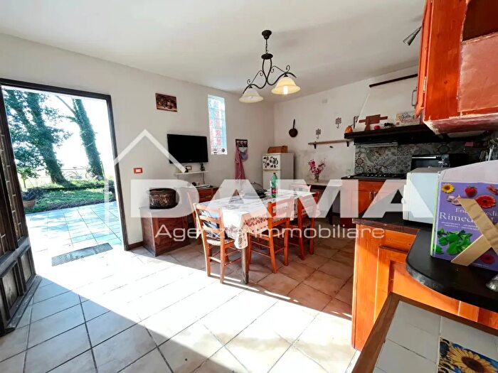 Casa con 5 locali in vendita in Via Michele Carioli, Forli