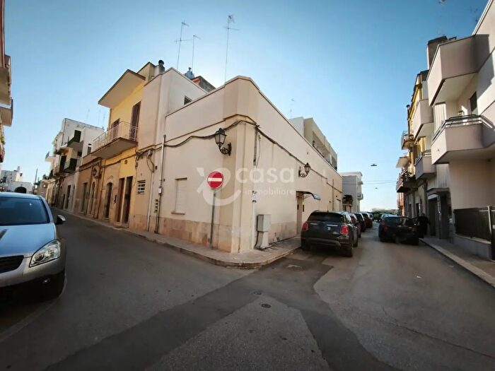 Casa con 5 locali in vendita in Noicattaro