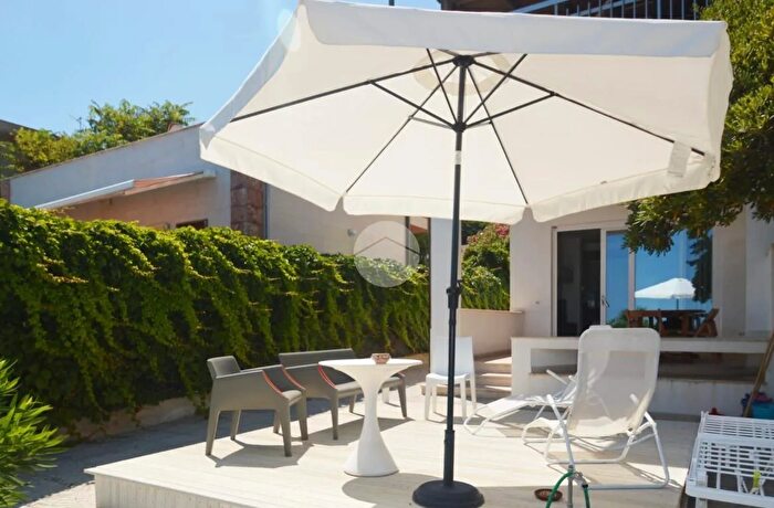 Appartamento con 5 locali in vendita in Via del Golfo, Alcamo