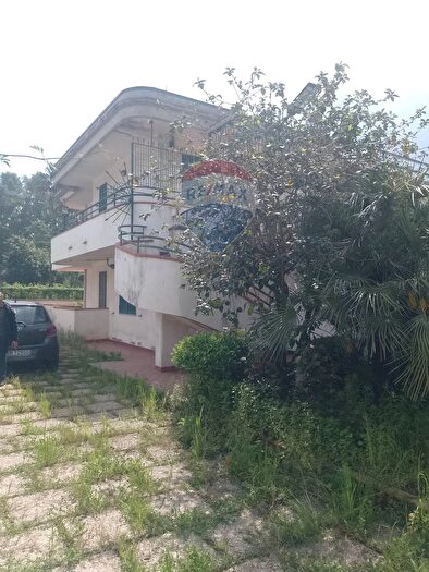 Casa trilocale in vendita in Traversa Contrada Auzanetto, Mascali