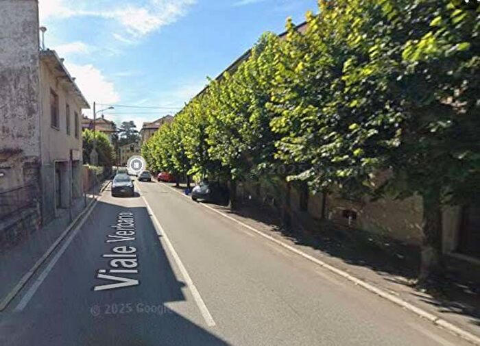 Appartamento bilocale in affitto in Viale Verbano, Centro, Gavirate