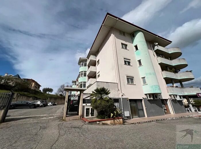 Appartamento trilocale in vendita in Montalto Uffugo