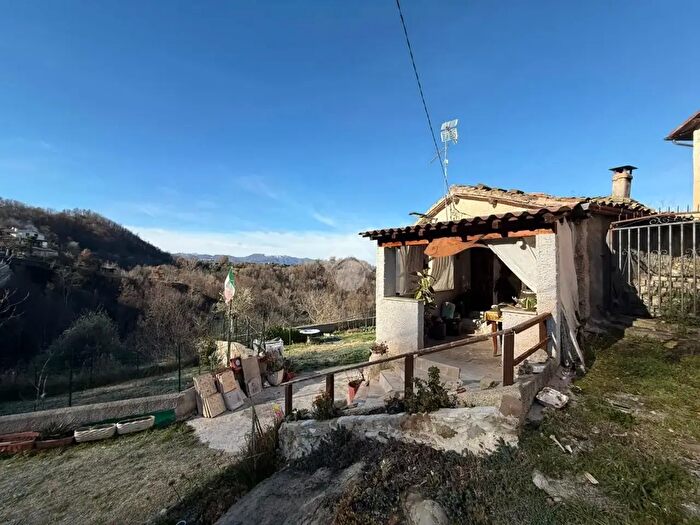 Casa bilocale in vendita in Contrada Caprola, Subiaco