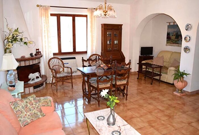 Appartamento trilocale in vendita in Via XXIV Maggio, Tagliacozzo