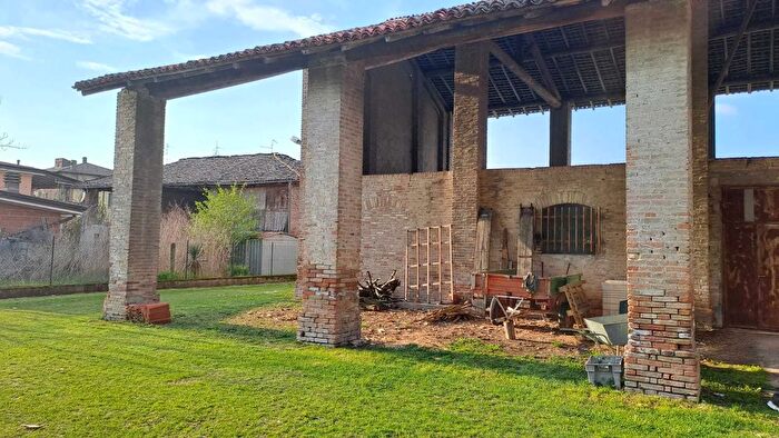 Casa trilocale in vendita in Borgonovo Val Tidone