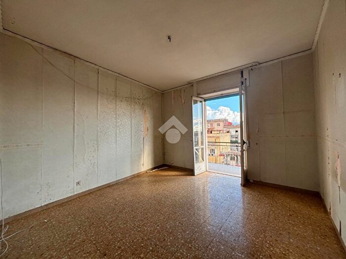 Appartamento bilocale in vendita in Via Trentino, Napoli