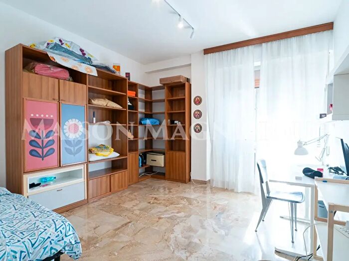 Appartamento trilocale in vendita in Via Cortevecchia, Ferrara