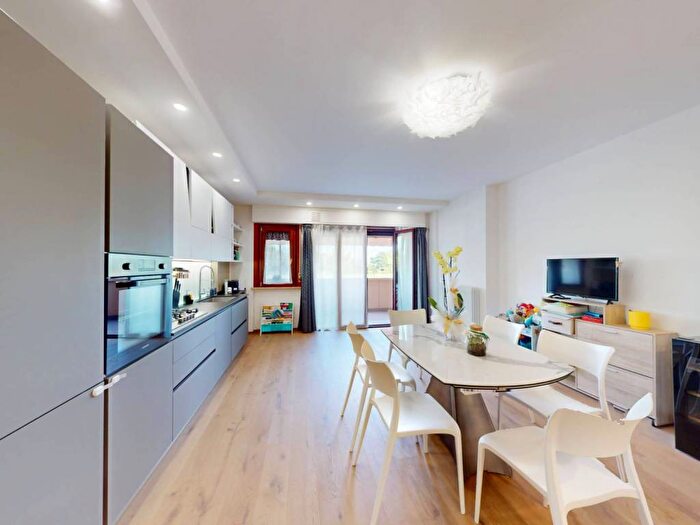 Appartamento quadrilocale in vendita in Via Dell'Areonautica, Bastia Umbra