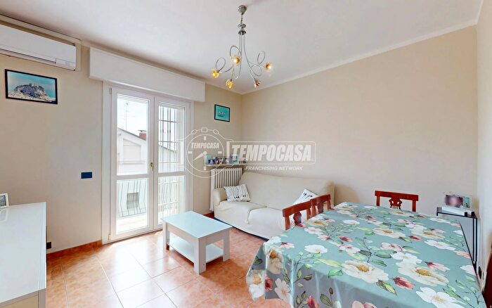 Appartamento trilocale in vendita in Via Gabriella degli Esposti, Carpi