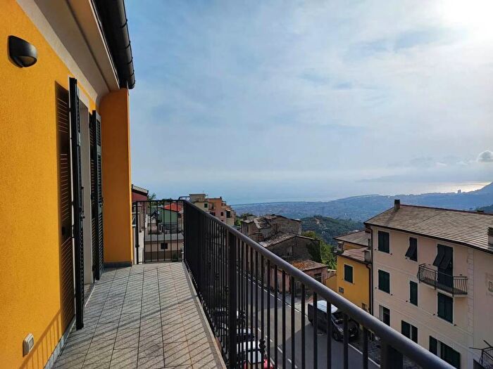 Appartamento trilocale in affitto in Via Dino Berisso No Number, Centro, Cogorno