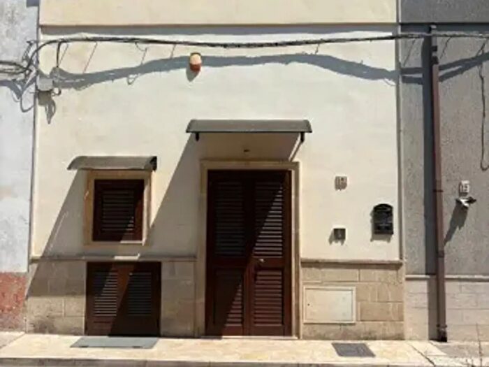 Casa trilocale in vendita in Via Giuseppe Guerzoni, Manduria