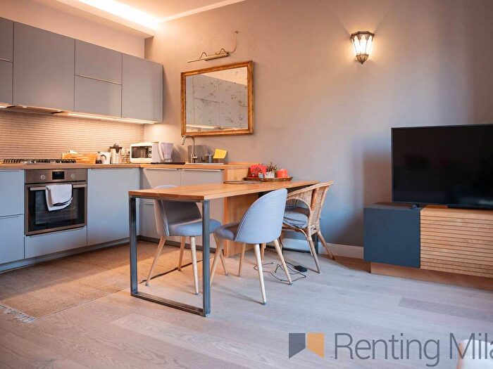 Appartamento bilocale in affitto in Via Giuseppe Giusti, Paolo Sarpi, Milano