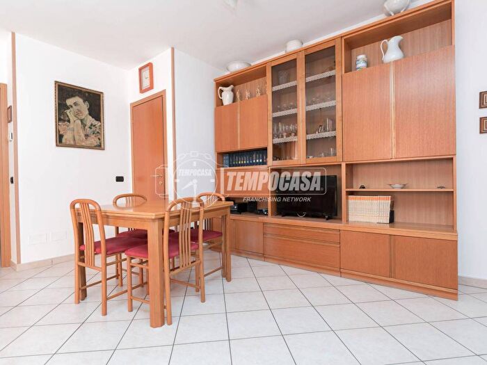 Appartamento bilocale in affitto in Via Palanzone, Niguarda, Milano