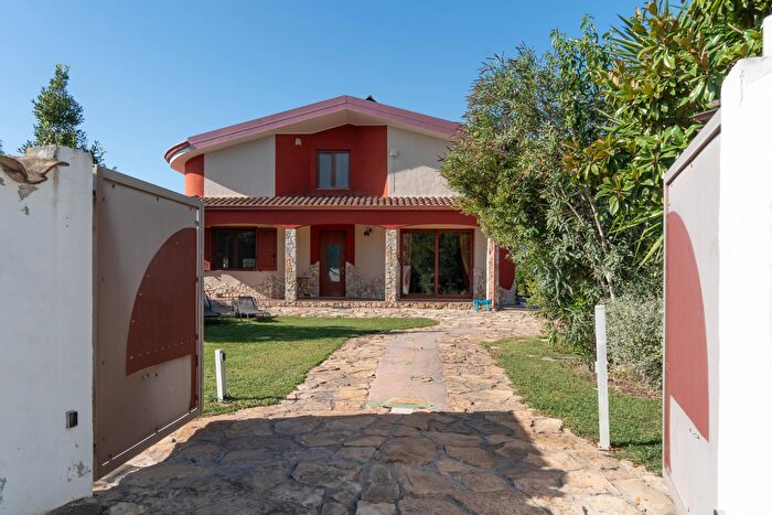 Casa con 5 locali in vendita in San Sperate